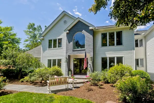 183 Loomis Rdg, Westfield, MA 01085