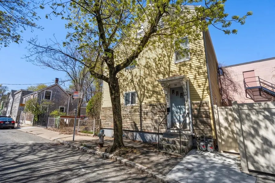 39 Hunting Street, Cambridge, MA 02141 - #2