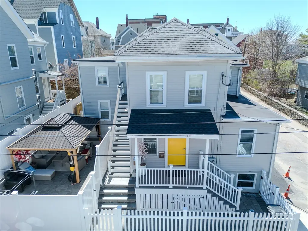 27 Addison St, Gloucester, MA 01930 - #1