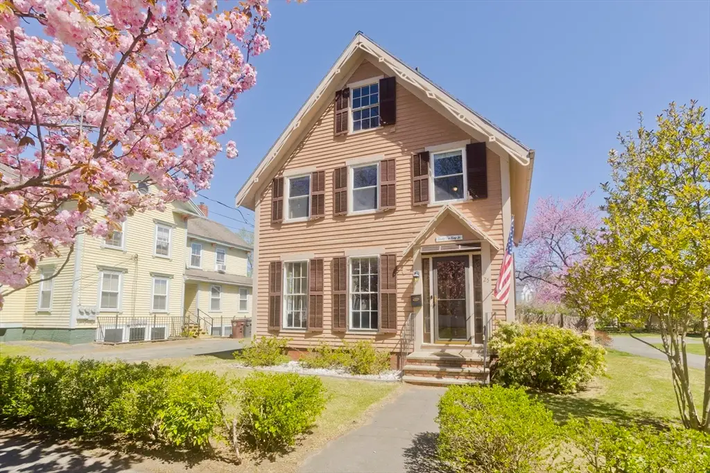 25 King Street, Westfield, MA 01085 - #1