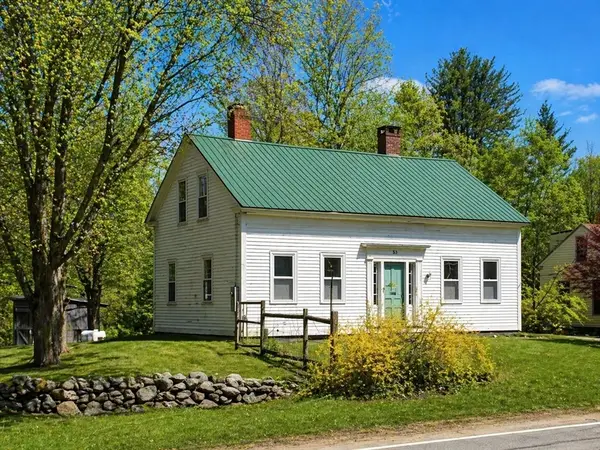 53 East Street, Petersham, MA 01366