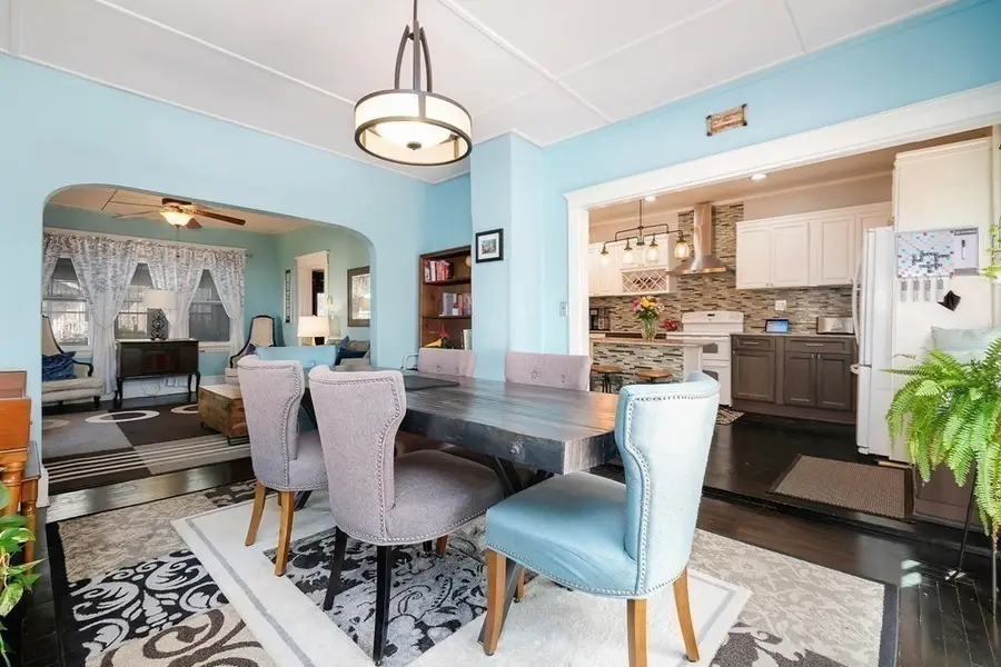 18 Los Angeles St, Springfield, MA 01107 - #2