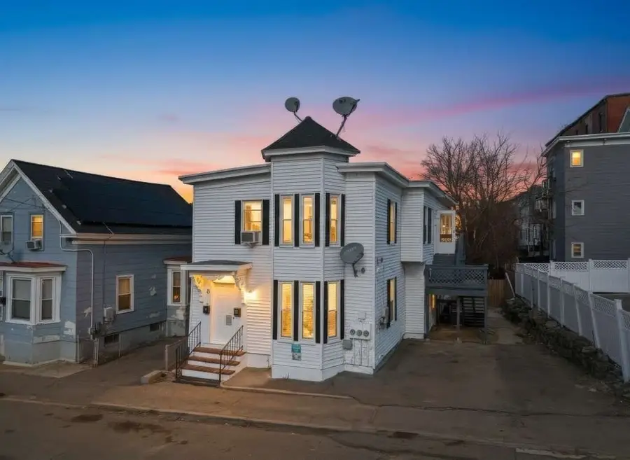 8 Gates St, Lowell, MA 01851 - #2