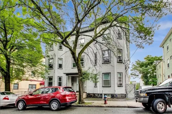 109 Walnut St, Somerville, MA 02145