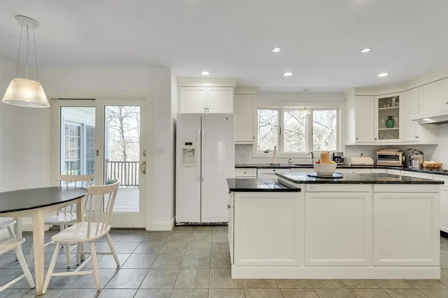 106 Grove Street, Lexington, MA 02420 - #3