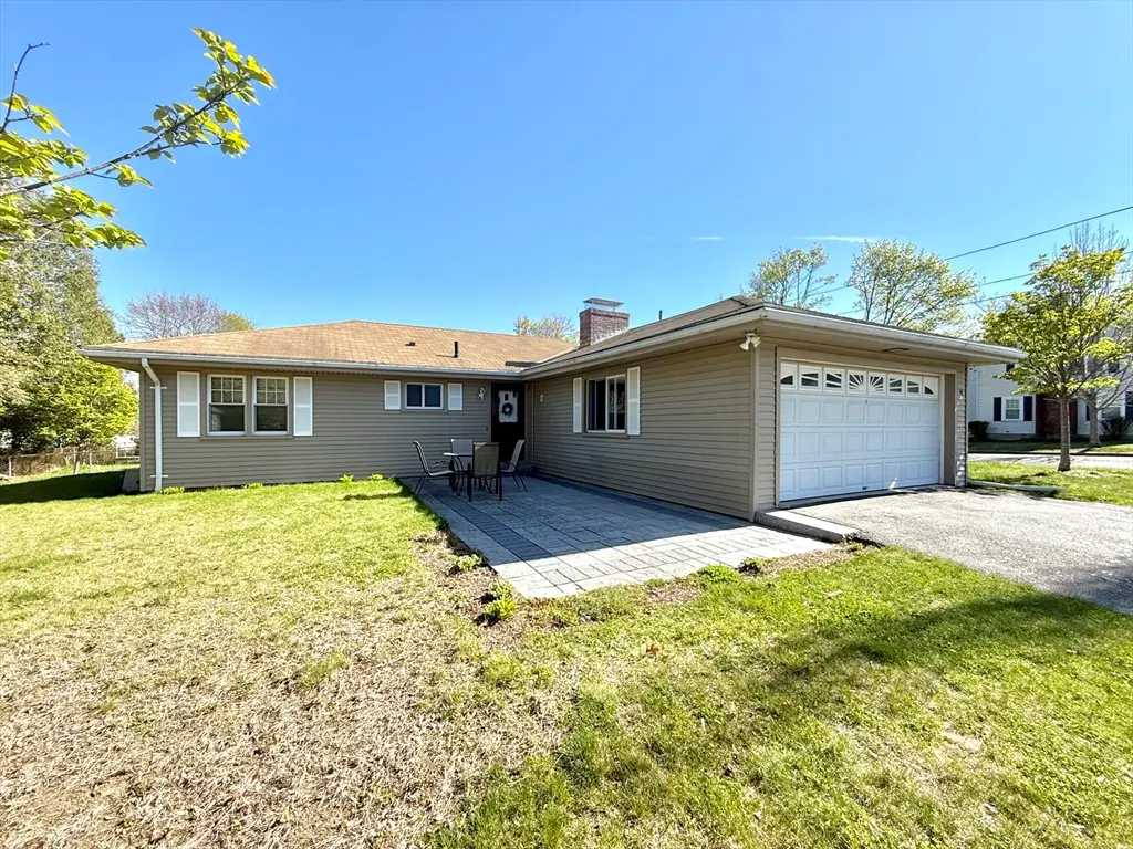 14 Governors St, Worcester, MA 01606 - #1