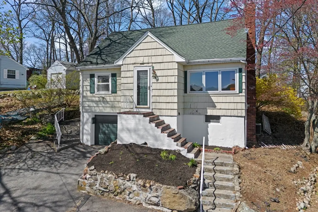29 Winslow Way, Lynn, MA 01904 - #1