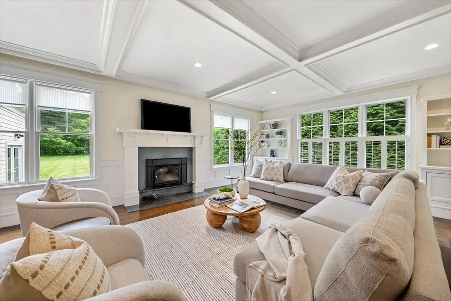 12 Haven St, Dover, MA 02030 - #2