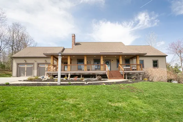 4 Lena Ln, Lunenburg, MA 01462