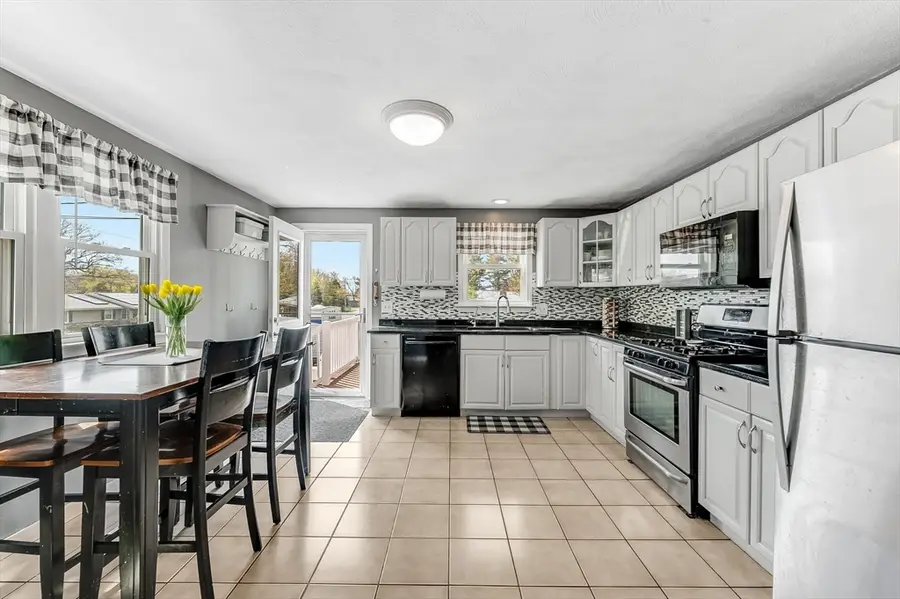 72 Norwich Rd, Brockton, MA 02302 - #2