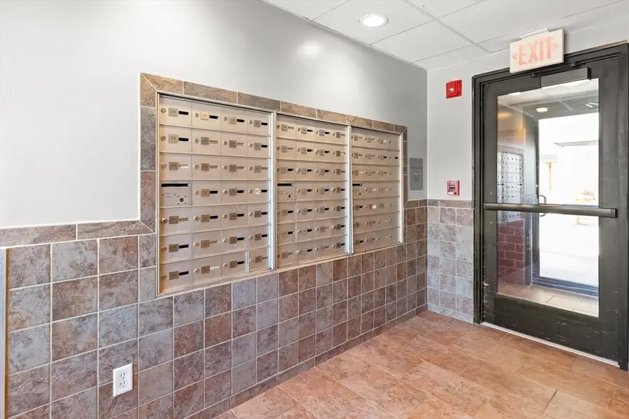 111 Foster Street #B315, Peabody, MA 01960 - #3