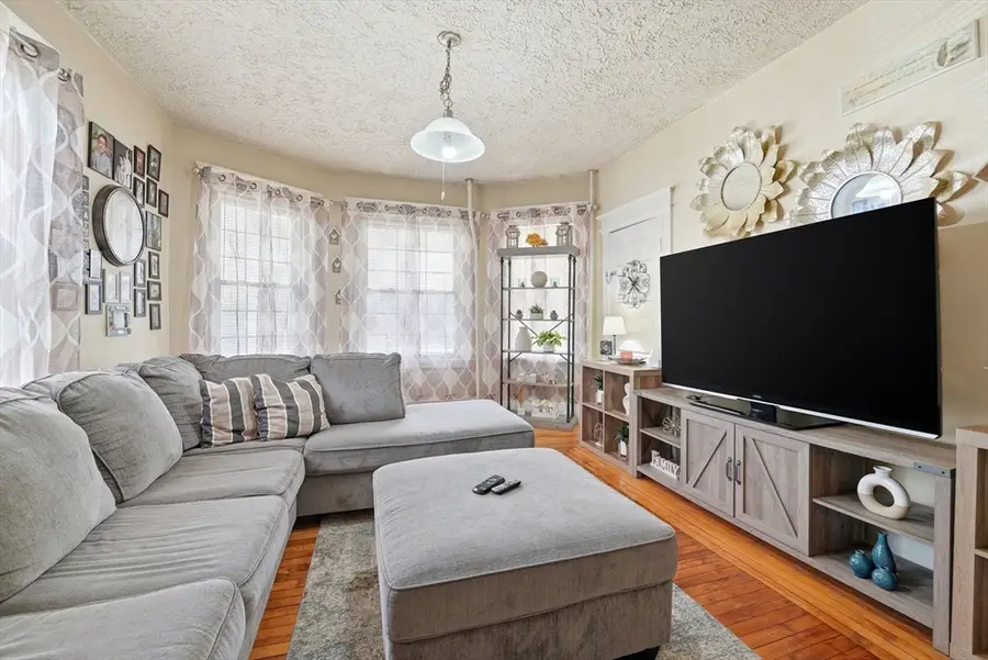 42 Berkshire St, Springfield, MA 01151 - #3