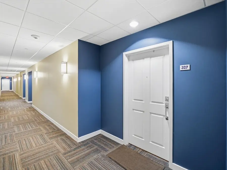 30 Franklin St #327, Malden, MA 02148 - #3