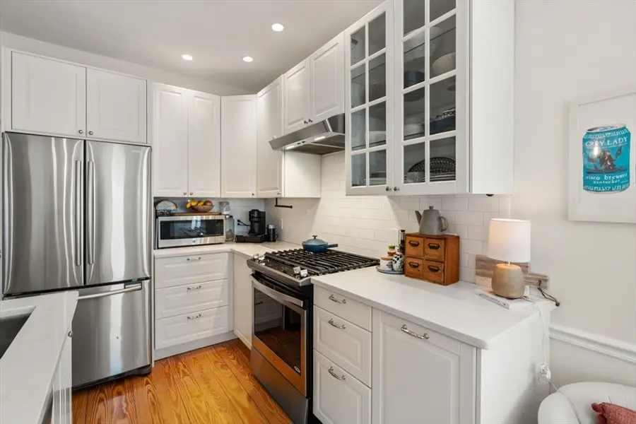 614 E 3rd St #1, Boston, MA 02127 - #3