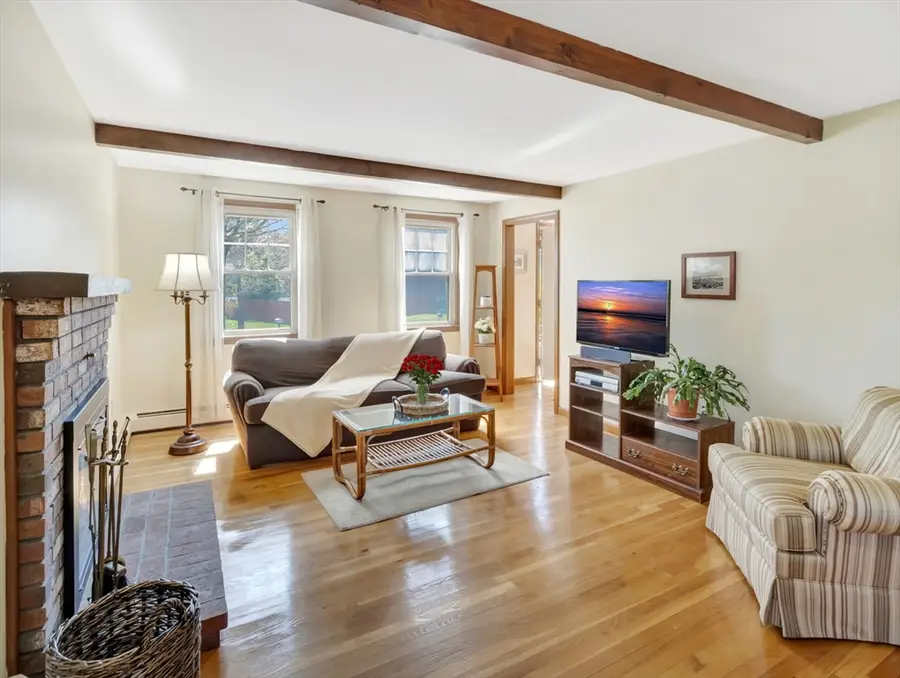 15 Riverside Dr, Mansfield, MA 02048 - #3