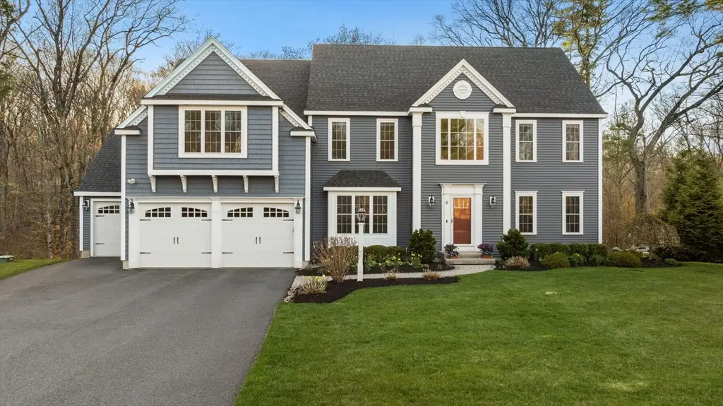 8 Leeds Way, Southborough, MA 01772 - #1