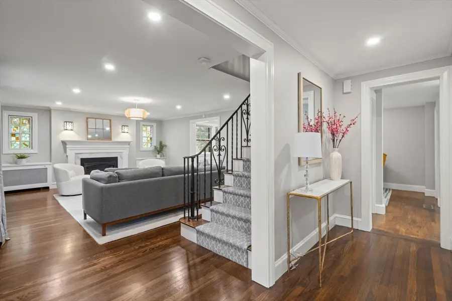 6 Risley Rd, Newton, MA 02465 - #2