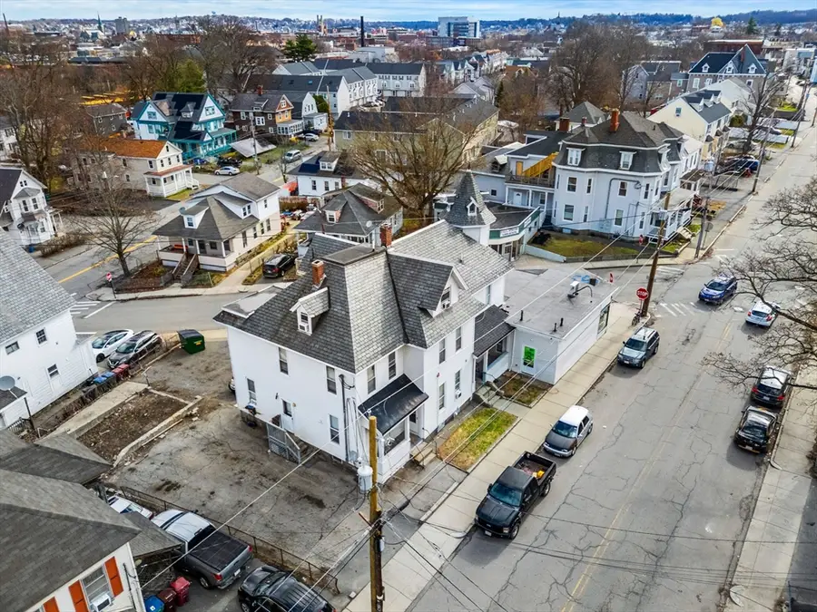 237 Branch St, Lowell, MA 01851 - #3