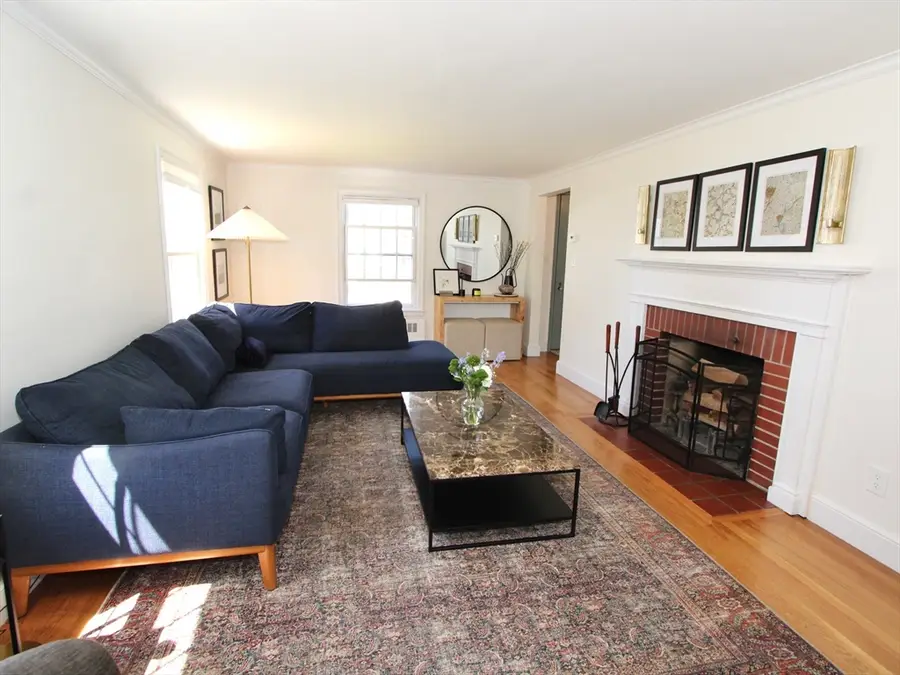 8 Birmingham Rd, Worcester, MA 01606 - #2