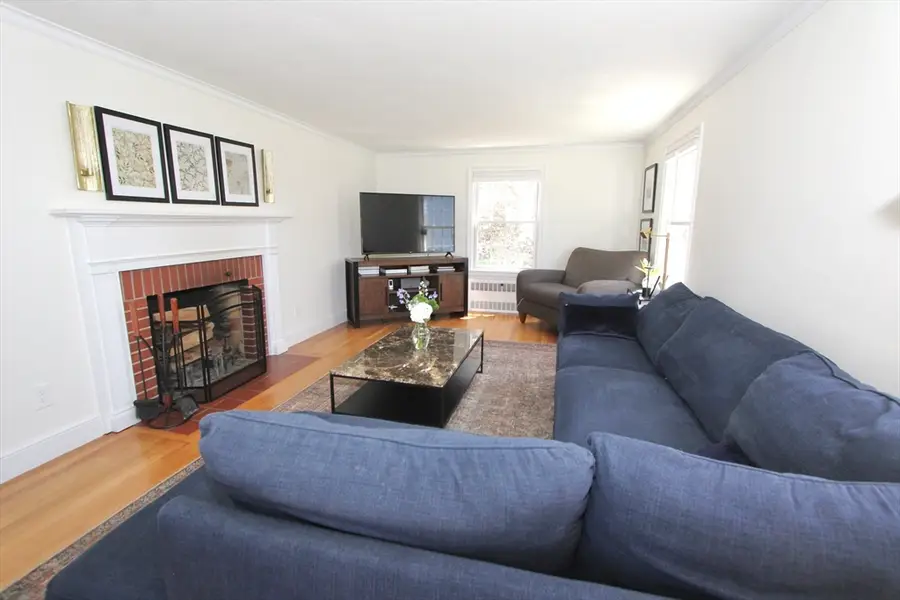 8 Birmingham Rd, Worcester, MA 01606 - #3