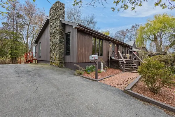 32 Morris St, Seekonk, MA 02771