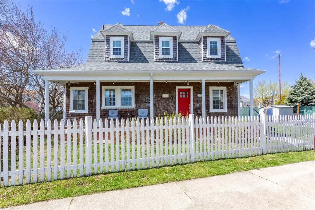 25 Gosnold St, New Bedford, MA 02740 - #1
