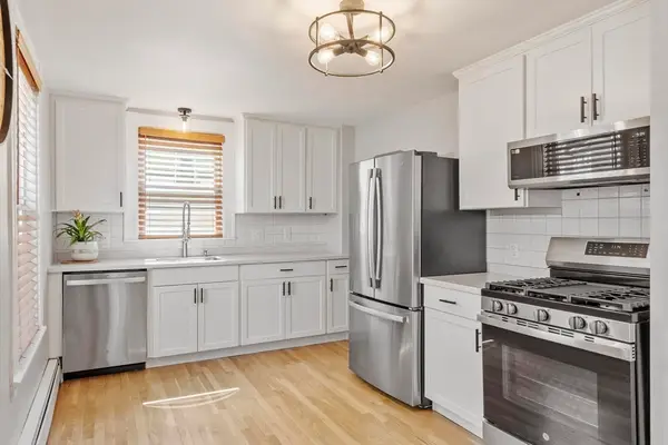 155 Maple St #1, Danvers, MA 01923