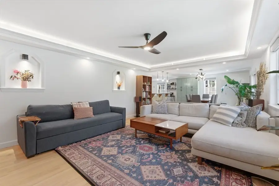 66 Pleasant St, Melrose, MA 02176 - #3