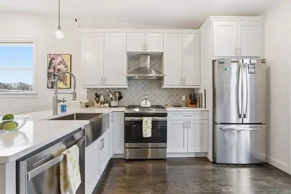 167 Putnam St #PH 3, Boston, MA 02128