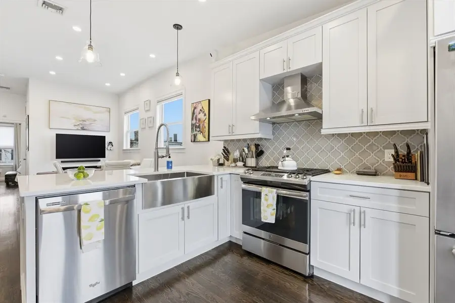 167 Putnam St #PH 3, Boston, MA 02128 - #3