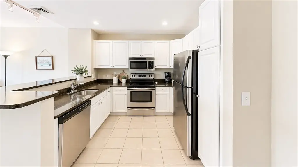 10 Seaport Dr #2217, Quincy, MA 02171 - #1