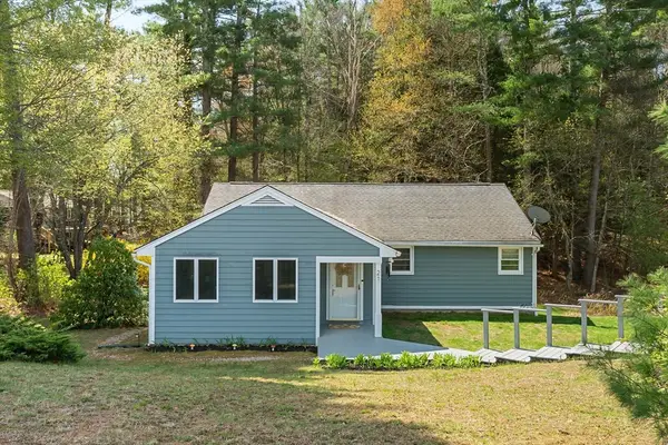 21 Dug Hill Rd, Holland, MA 01521