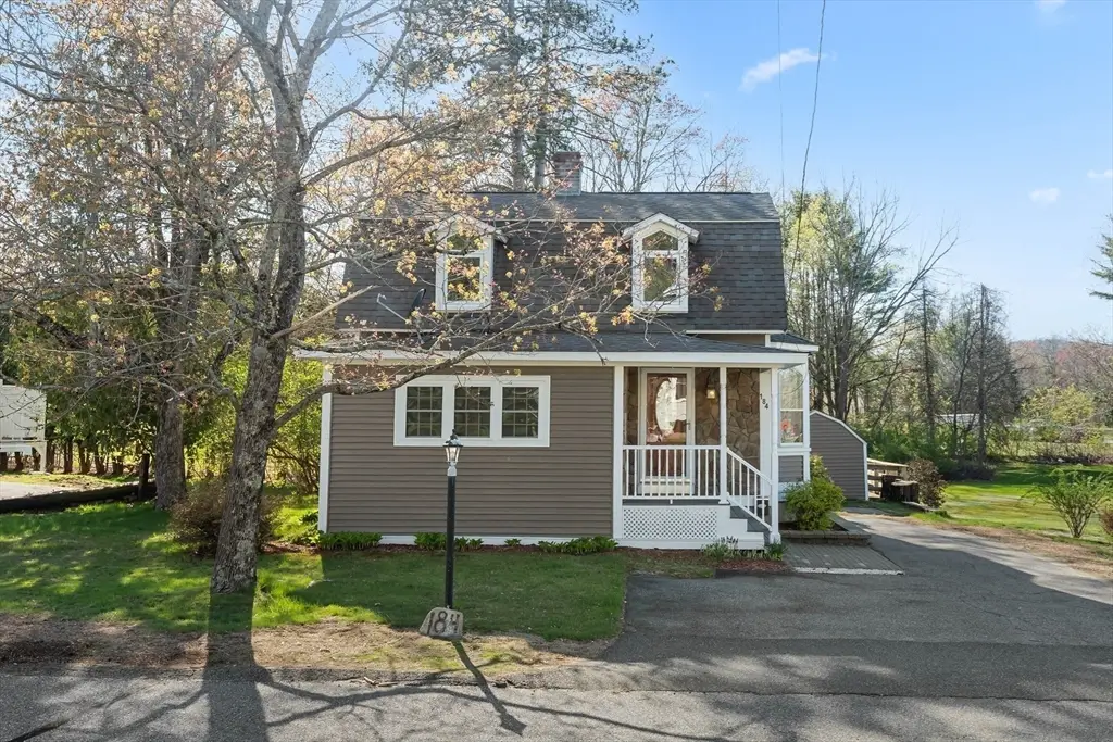 184 Pleasant St, South Grafton, MA 01560 - #1
