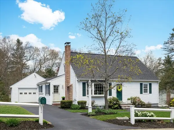 16 Howland Ter, Stoughton, MA 02072