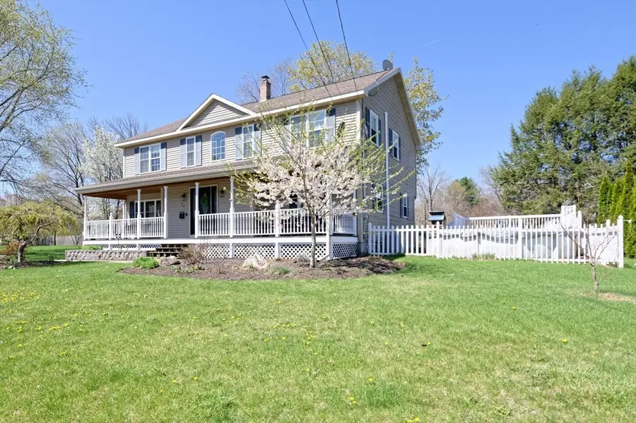 24 Lind St, Oxford, MA 01540 - #3