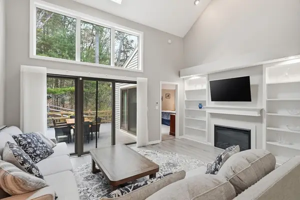 59 Hillside Dr #59, Wayland, MA 01778