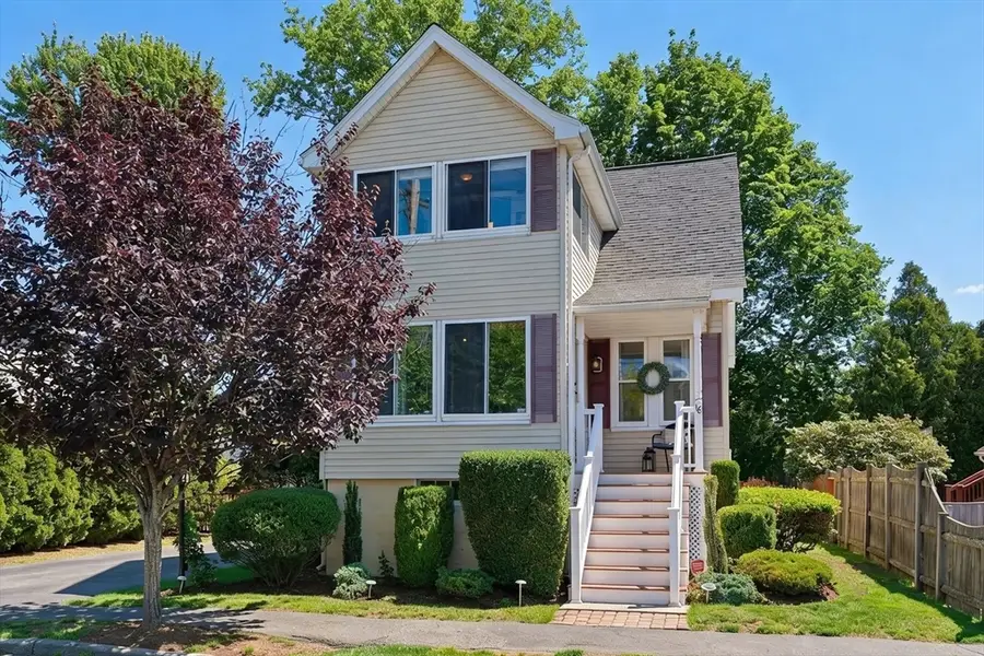 16 Orchard Ave, Wakefield, MA 01880 - #2
