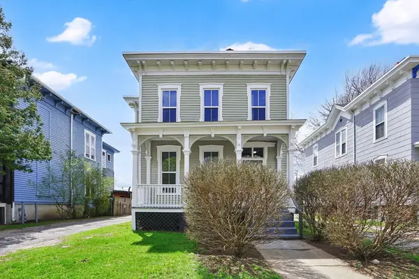 52 Thompson St, Springfield, MA 01109