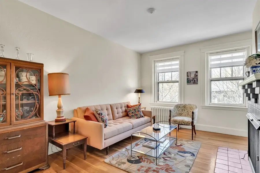 36 Linnaean St #12A, Cambridge, MA 02138 - #3