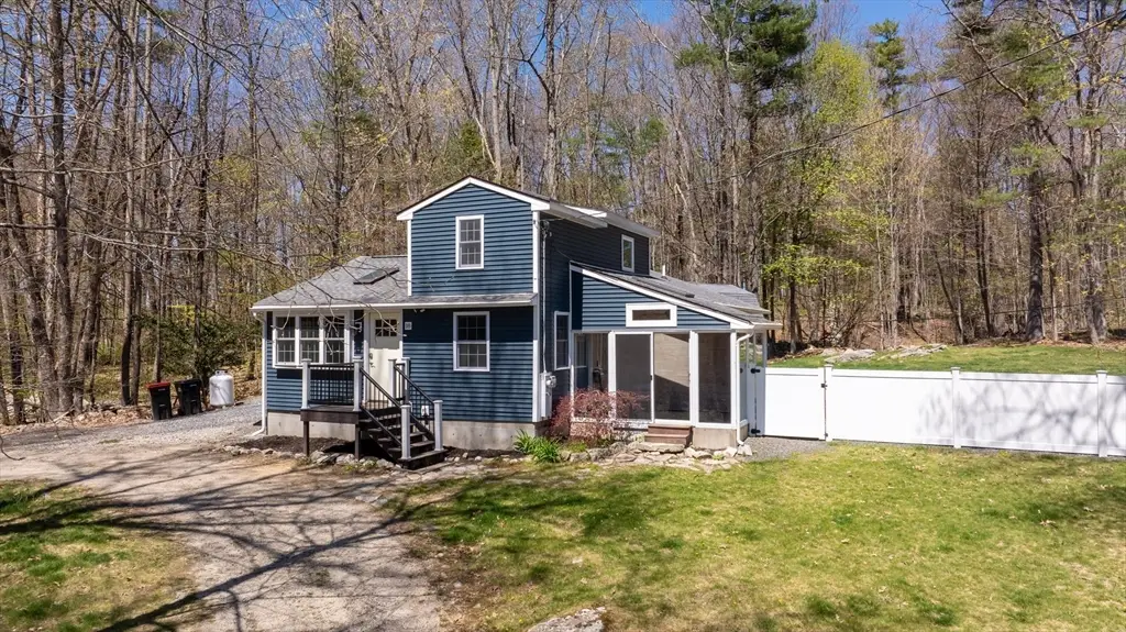 18 Oak Ridge Dr, Charlton, MA 01507 - #1