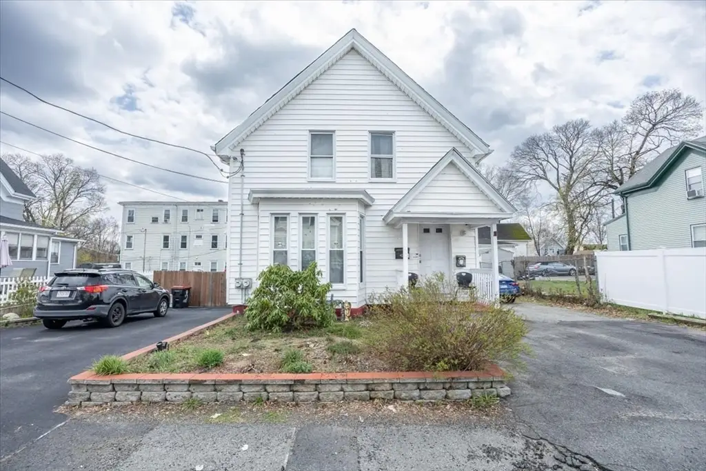 21 Pine Ave, Brockton, MA 02301 - #1