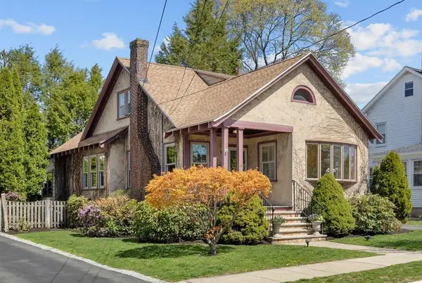 18 Glendale Ave, Melrose, MA 02176