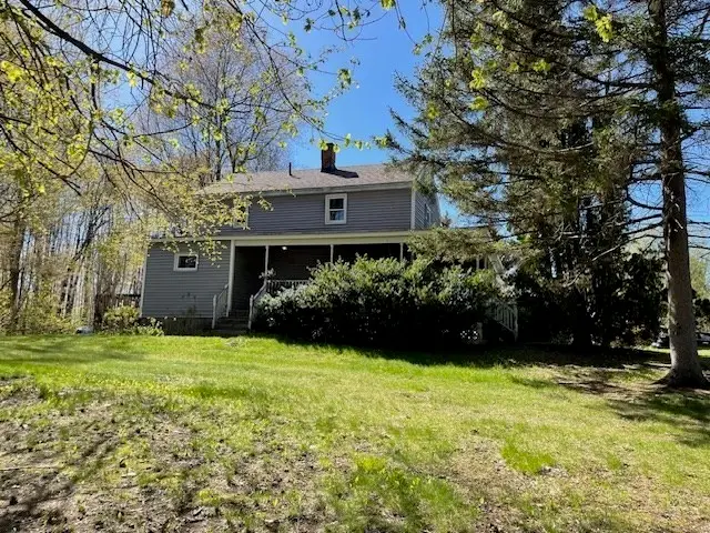 41 Main St, Hubbardston, MA 01452 - #3