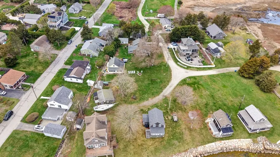 9 Wampanoag Drive, Fairhaven, MA 02719 - #3