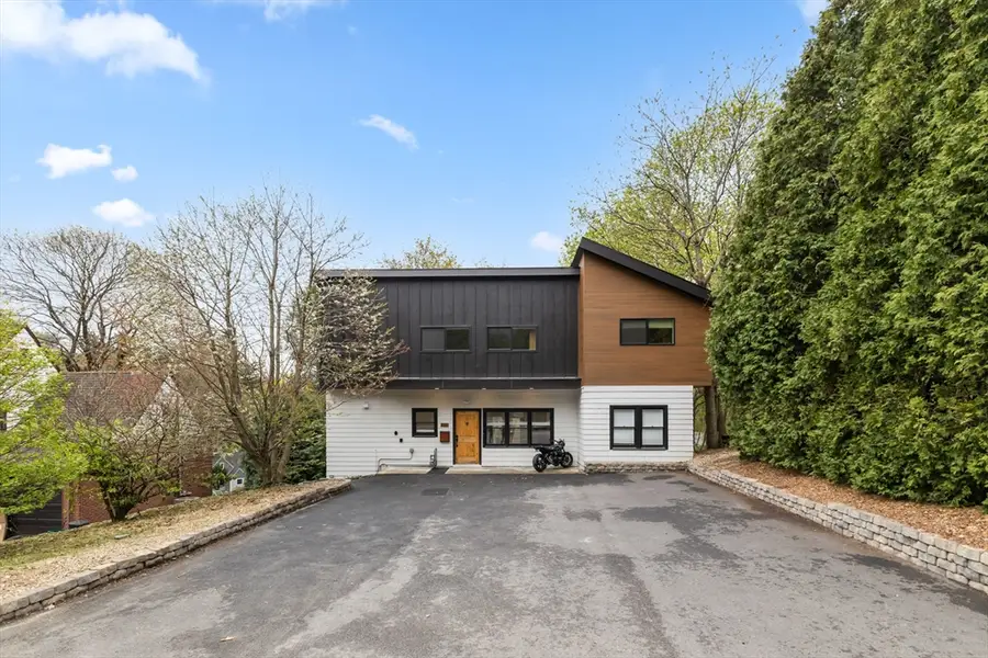 335 Salisbury St, Worcester, MA 01609 - #2