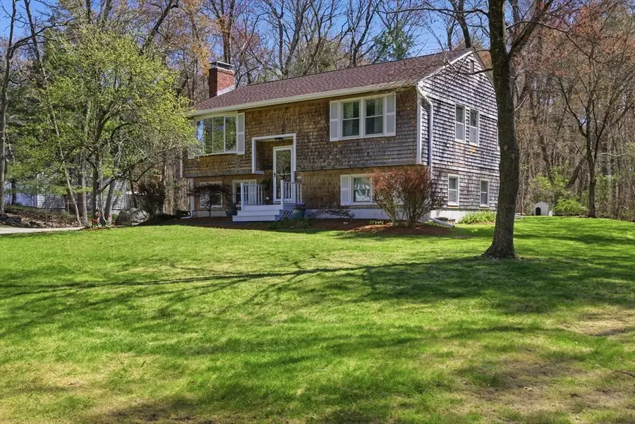 7 Barrows Ct, Norton, MA 02766 - #2