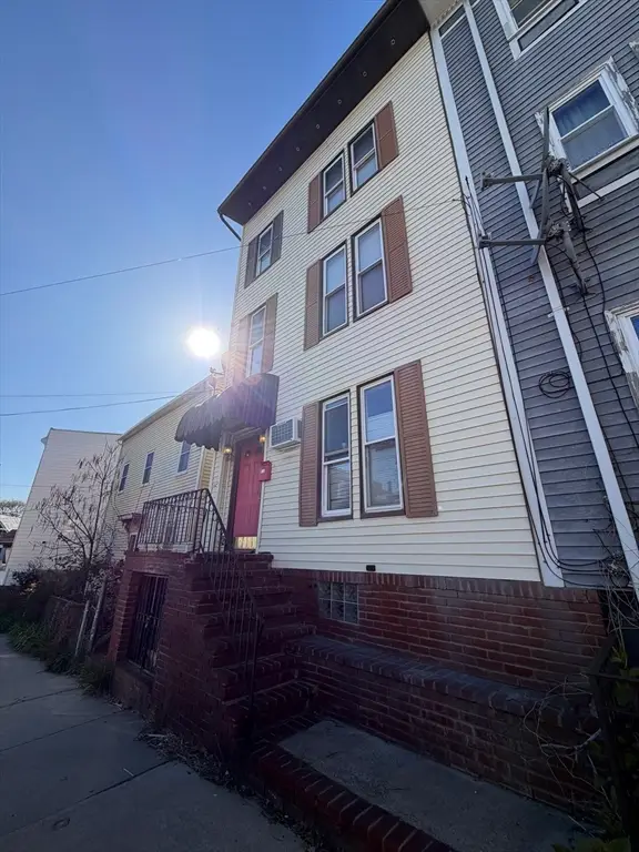 12 Leeds St, Boston, MA 02127 - #1