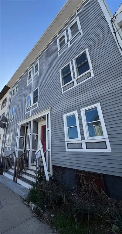 8-12 Leeds St, Boston, MA 02127