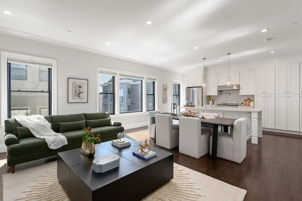 160 W Broadway #PH3, Boston, MA 02127 - #1