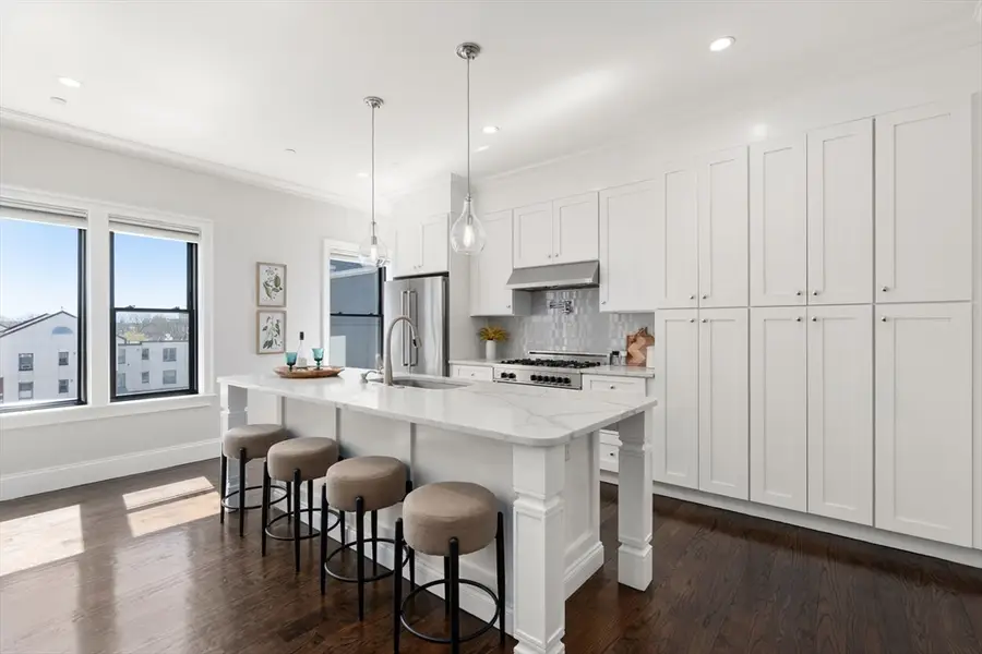 160 W Broadway #PH3, Boston, MA 02127 - #2